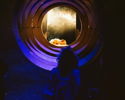 «Внутри» становится больше: как популярный театр планирует победить ажиотаж за билетами.