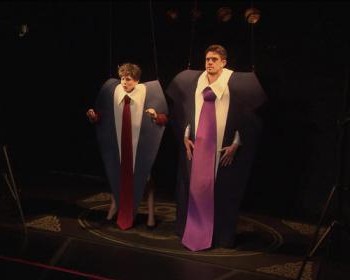 Театральный антидепрессант: премьера «Гололёд» предлагает освобождение через смех.