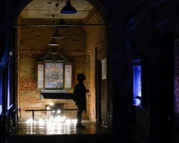 Фестиваль современного искусства: как московский двор превращается в эпицентр культурной жизни